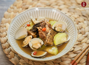 【老菜脯絲瓜蛤蜊排骨湯】小暑節氣燉湯，養顏美容又溫補 的食譜成品照片
