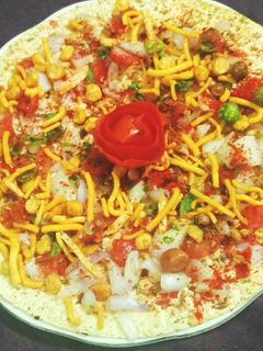 मसाला पापड़ (Masala papad recipe in hindi) रेसिपी मुख्य फोटो
