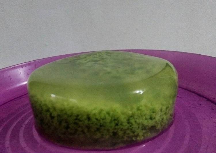 Resep Puding lumut daun suji oleh Bunda Yashil - Cookpad