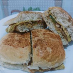 A picture of Shami burgers.