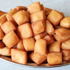 A picture of Sweet Shankarpali.