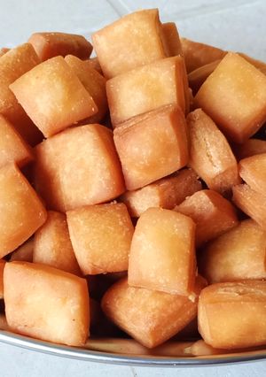A picture of Sweet Shankarpali.