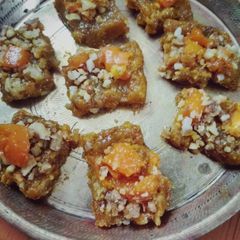 A picture of Nutty mango fudge.