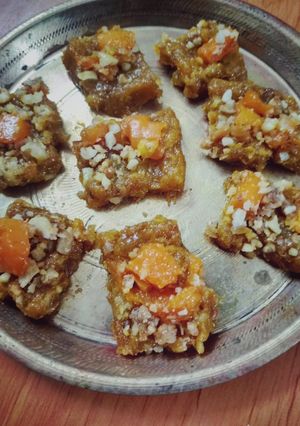 A picture of Nutty mango fudge.