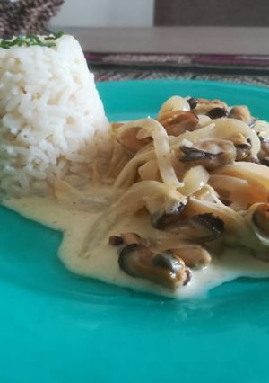 Una foto de Arroz con mejillones 🥘