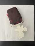 Polos de yogur, frutos rojos y chocolate negro