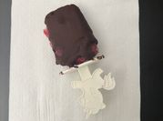 Una foto de helados de palito