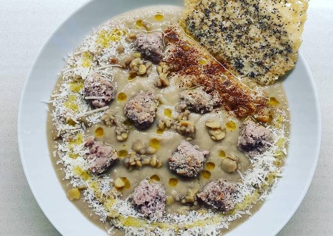 Ricetta di Preferito Vellutata di cicerchie, castagne e salsiccia