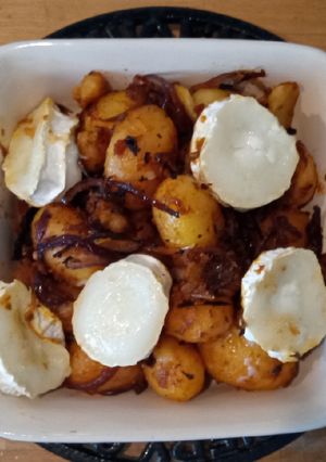 A picture of Sundried-Tomato Pesto- Roasted Potatoes with Goat's Cheese.