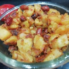 A picture of Peanut aloo.
