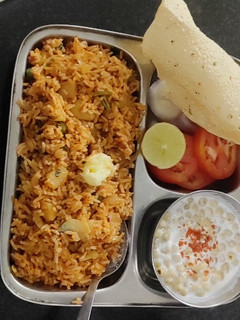 તવા પુલાવ (Tawa Pulav recipe in Gujarati) રેસીપી મુખ્ય ફોટો