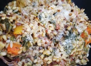 Foto di 5 cereali con riso rosso e verdure 🥕🥦🥒🍅