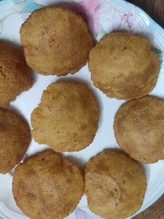 புளி வடை (தெலுங்கில் புலுசு வடலு) (Puli vadai recipe in tamil) செய்முறை முக்கிய புகைப்படம்