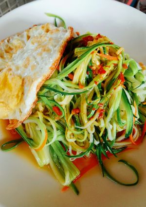 櫛瓜蔬食麵 的食譜成品照片