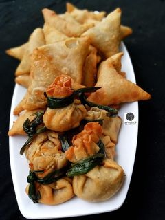 Samosa da jakar nama ainihin hoton girkin