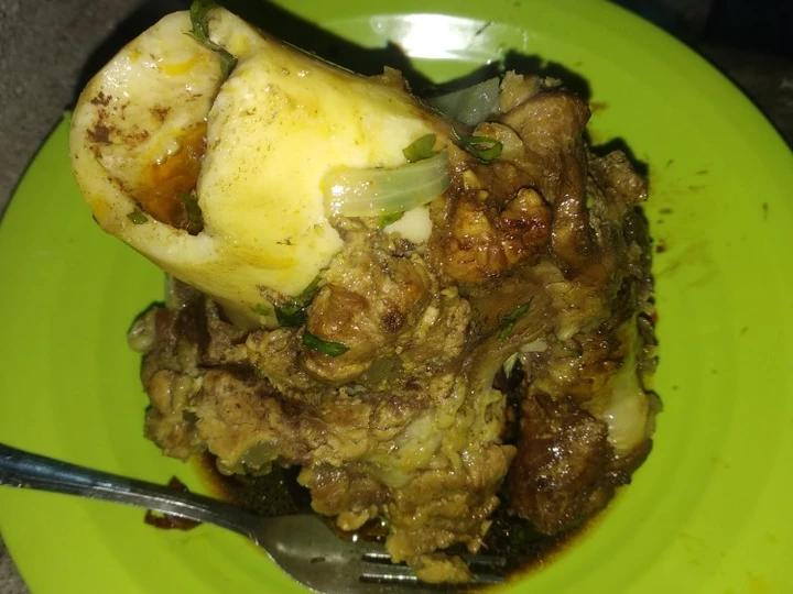 Langkah Gampang Membikin Resep Sop Kari Tulang sapi yang Bikin Ngiler Anti Ribet, Lezat