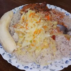 Rice and chicken stew with steamed cabbage A picture of Rice and chicken stew with steamed cabbage.