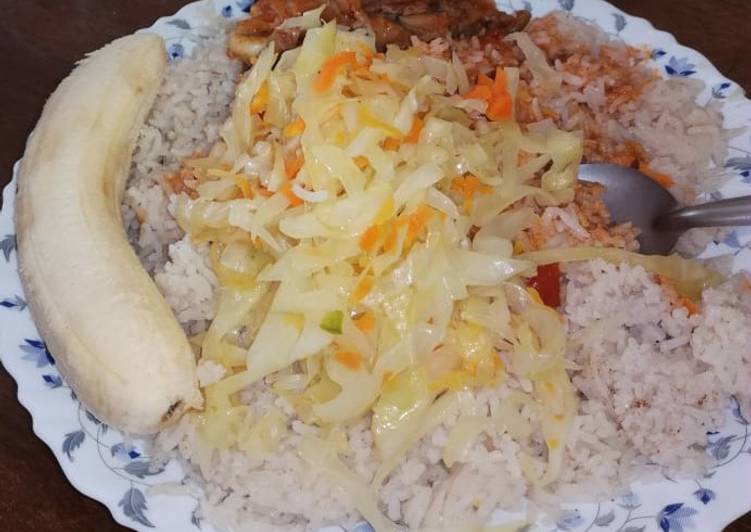 Steps to Prepare Any-night-of-the-week Rice and chicken stew with steamed cabbage