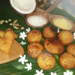 A picture of Sujee kakara pitha.