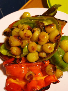 Una foto de Pimiento con uvas