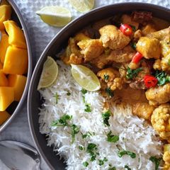 A picture of Mango Chicken Curry.
