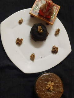 વોલનટ હલવા સેન્ડવિચ (Walnut Halwa Sandwich Recipe In Gujarati) રેસીપી મુખ્ય ફોટો
