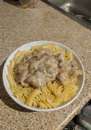 A picture of Mushroom Chicken Pasta.