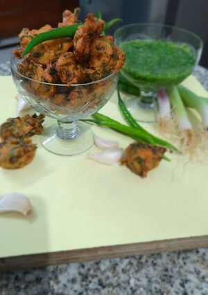 A picture of Spring Onion Fritters.