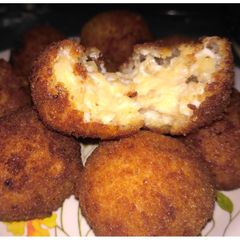 Cheese balls A picture of Cheese balls.