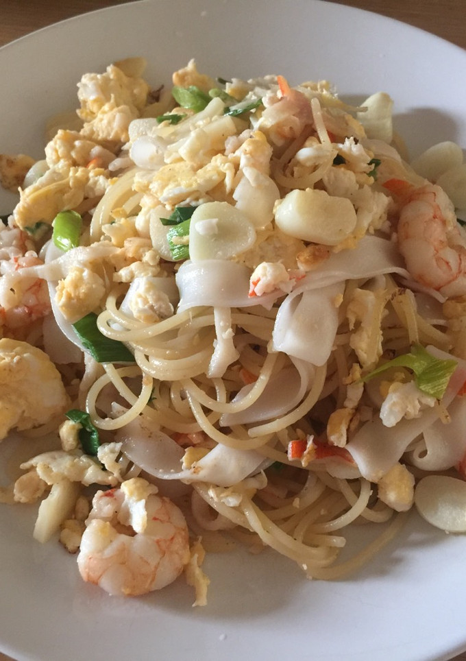 Una foto de Pad thai sencillo(para dos)