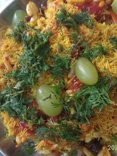 ભેળ (Bhel Recipe In Gujarati) રેસીપી મુખ્ય ફોટો