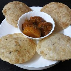 A picture of Bengali Style Radhaballavi.