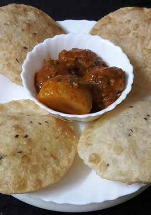 A picture of Bengali Style Radhaballavi.