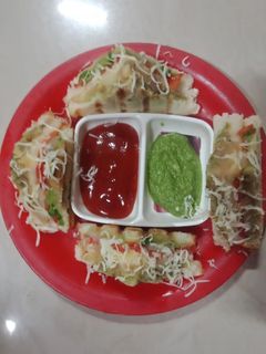 ચીઝ ગ્રીલ ટોસ્ટ સેન્ડવિચ (Cheese Grilled Toast Sandwich Recipe in Gujarati) રેસીપી મુખ્ય ફોટો