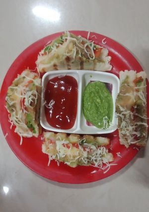 ચીઝ ગ્રીલ ટોસ્ટ સેન્ડવિચ (Cheese Grilled Toast Sandwich Recipe in Gujarati) રેસીપી મુખ્ય ફોટો