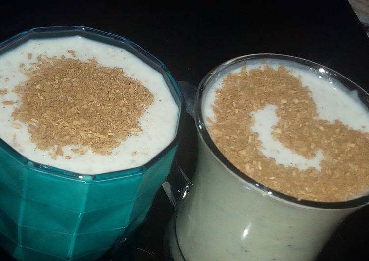 Banana milkshake with coconut cinnamon