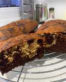 Esponjosa torta marmoleada