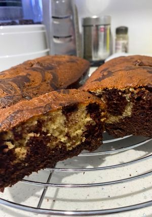 Una foto de Esponjosa torta marmoleada