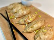 Una foto de gyozas sin gluten