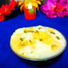 A picture of Purani dilli special Daulat ki chaat.