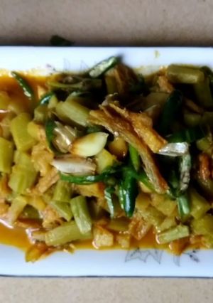 ডাটা দিয়ে শুটকি ভুনা।। রেসিপির প্রধান ছবি