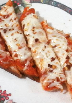 A picture of Pizza Sticks.
