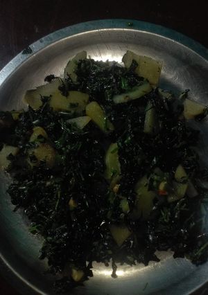 A picture of Aloo methi.