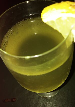 Una foto de Refresco pars adelgazar sabor 🍋 y hierbas naturales en té