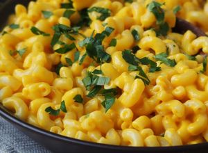 O poză a rețetei Fusilli cu dovleac și brânză (pentru copii).