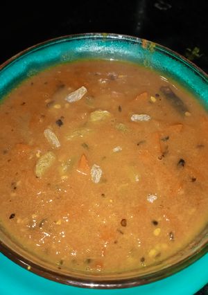 गुड और टमाटर की चटनी (Gur aur tamatar ki chutney recipe in Hindi) रेसिपी मुख्य फोटो