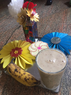 Banana nuts milk Shake செய்முறை முக்கிய புகைப்படம்