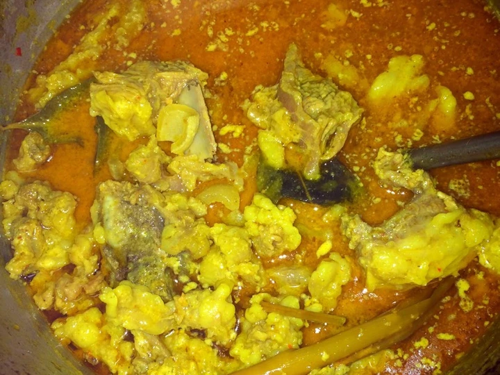 Cara Mudah Menyiapkan Resep Gulai tetelan, tulang iga sapi &amp;amp; kikil yang Lezat