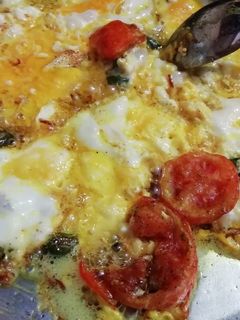 عکسی از دستور نیمرو🍳با پیاز و فلفل