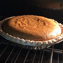 A picture of Nanan's Pumpkin Pie.